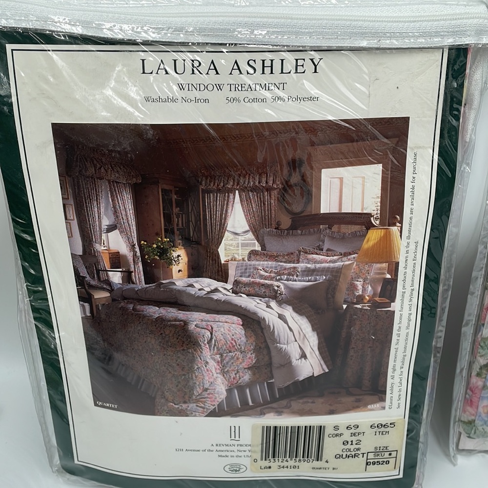 - Vintage Laura Ashley Blouson Valance and Sheer Rodpocket Panel Floral Set - Picture 3 of 8